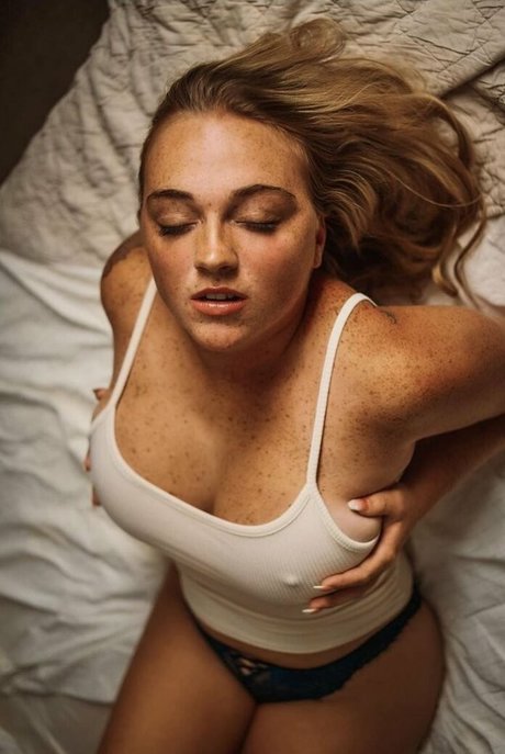 Raelyne Summeier Nacktpornos von OnlyFans geleakt