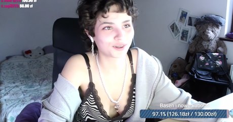 Sidneuke OnlyFans geleakte Brüste