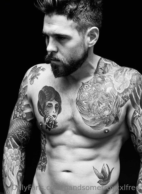 handsometroyxxlfree Leaked OnlyFans Bilder
