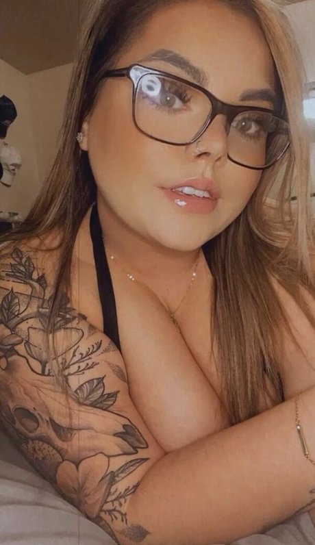 Lilly M OnlyFans-Bilder