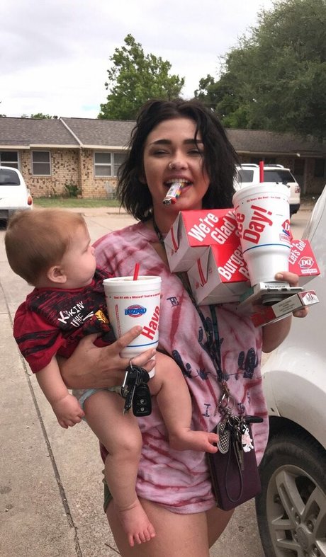 XxxOdddarcy OnlyFans explizite Inhalte