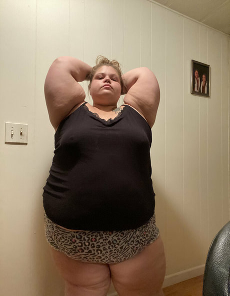 kali lov3_ Nackt auf OnlyFans