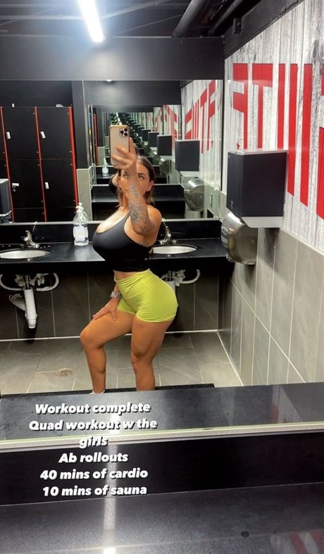 Ashley Bernier Nacktbilder von OnlyFans