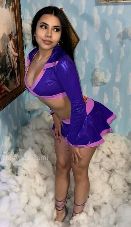 Babypeachami OnlyFans Lesbisch