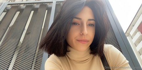 polly smalls Kostenloses OnlyFans