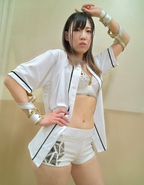 WomenJoshi OnlyFans schlank