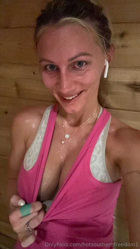 hotsouthernfreedom1 OnlyFans-Bilder