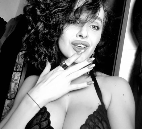 Taliyamilano Kostenlose OnlyFans-Inhalte