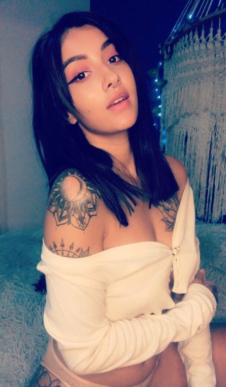 sunmoonlia OnlyFans Leaj