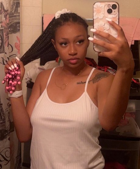 CallmeCoconasty OnlyFans Modelfoto