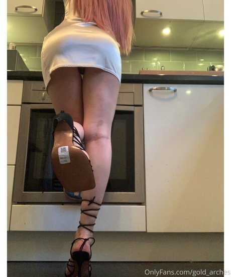 solesofgolduk OnlyFans Modelfoto