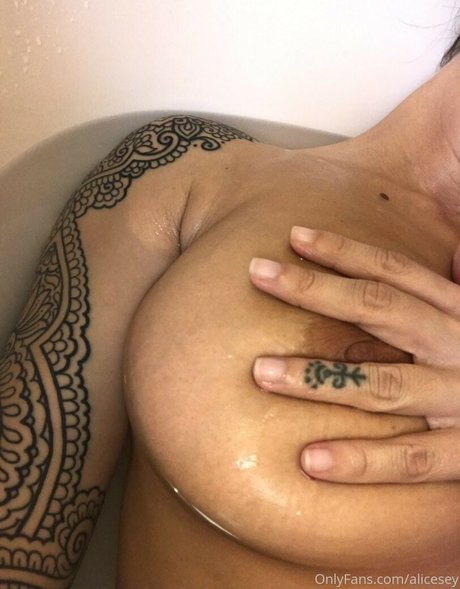 Alicesey OnlyFans Porn Nackt