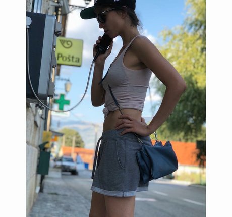 Aylin Tezel Füße OnlyFans