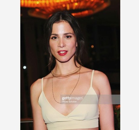 Aylin Tezel OnlyFans Lesbisch