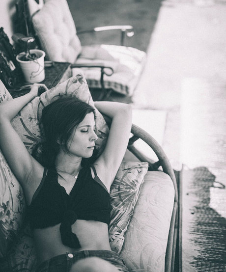 Aylin Tezel Oben ohne OnlyFans