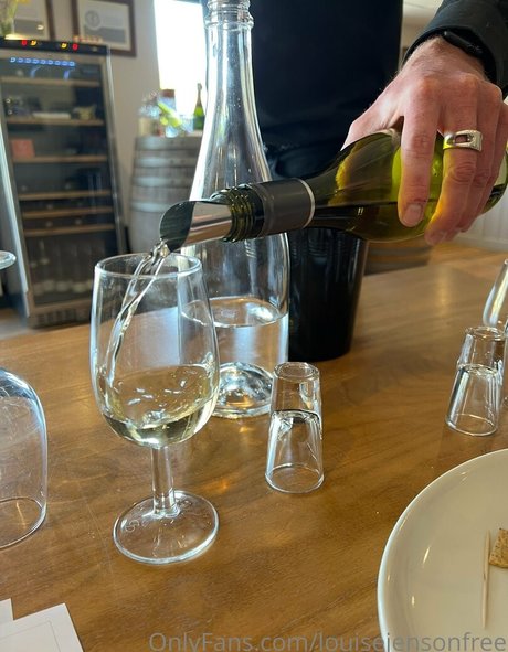 louisejensonfree Geleakte OnlyFans-Inhalte