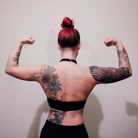 larraphoenix OnlyFans Fotos