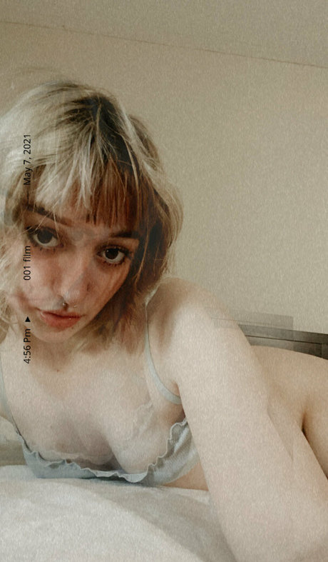 lilhoneydoeeyes free Nacktbilder OnlyFans geleakt