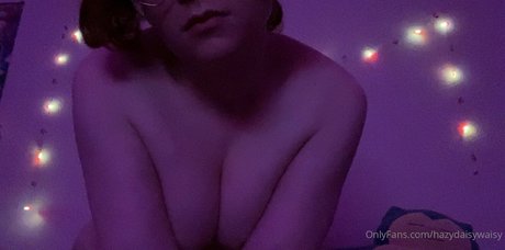 hazydaisywaisy Nacktpornos auf OnlyFans