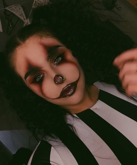 Holly Marston NurlyFans-Pornos