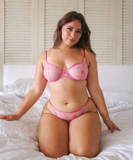 Venezia Cruz OnlyFans Brüste Bild