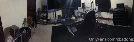 cbadonis OnlyFans Striptease