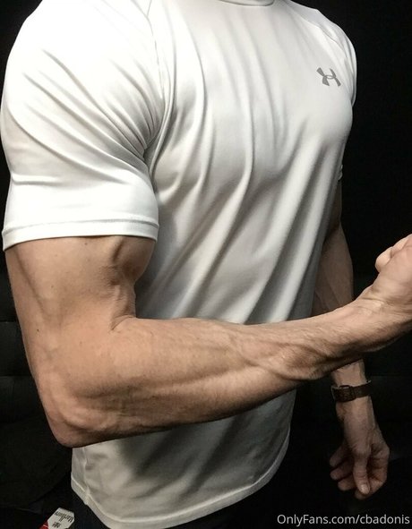 cbadonis Geleakte OnlyFans-Inhalte