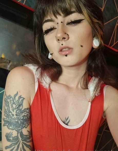 annatv OnlyFans Pornografie