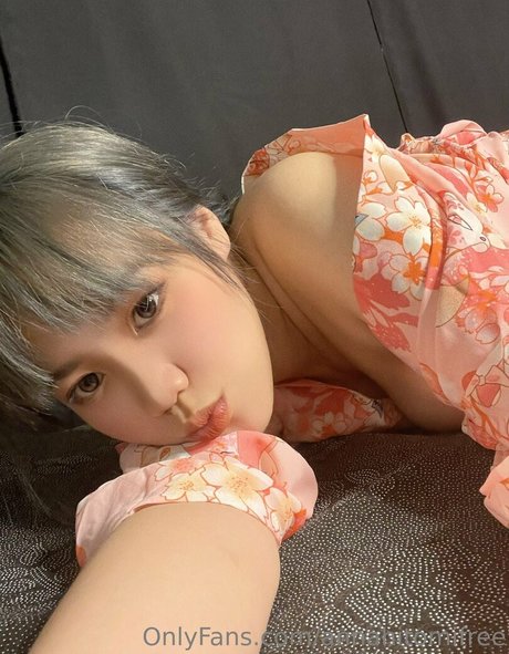 annahitomifree OnlyFans Nacktbilder