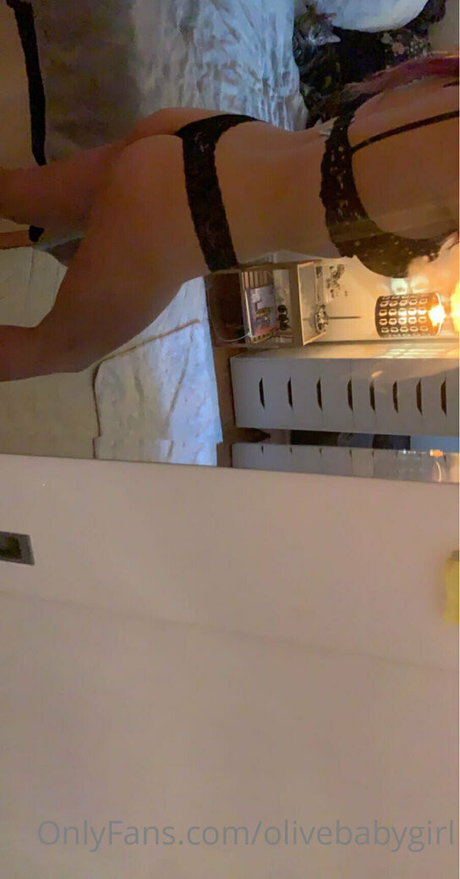 olivebabyyyyy Oben ohne OnlyFans