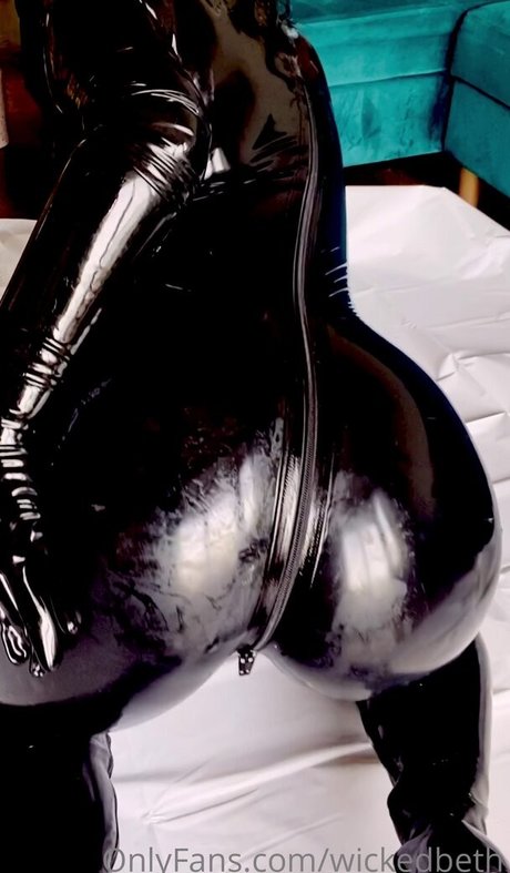 Wicked Beth OnlyFans geleakte Pornografie