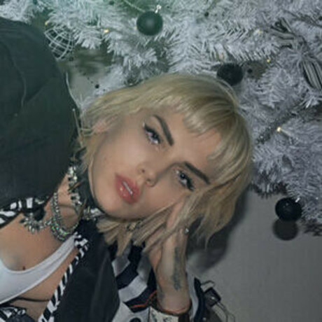 iamheaveniamhell Porn OnlyFans Leak