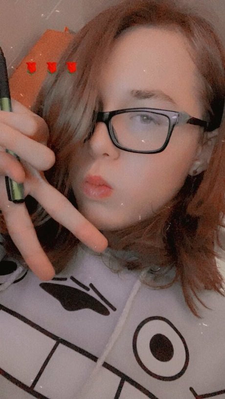 Zee R_ OnlyFans-Bilder