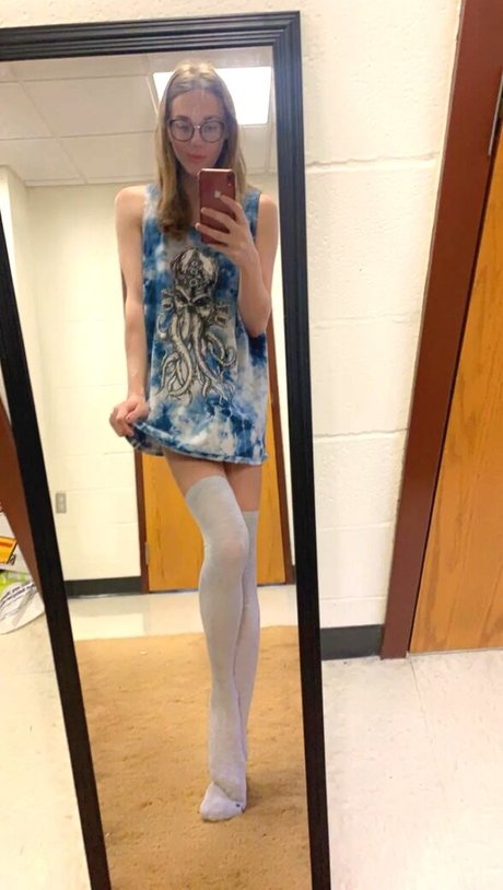 Zee R_ Bilder OnlyFans