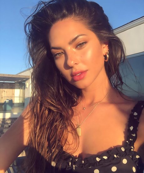 stehender fick onlyfans schön nackt Bilder