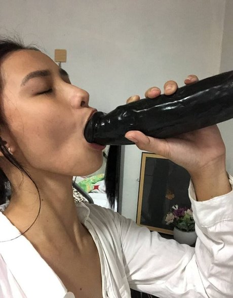 Riza Loren Carrillo Nacktbilder von OnlyFans