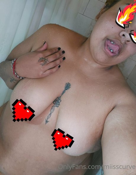 miisscurve NurlyFans-Brüste