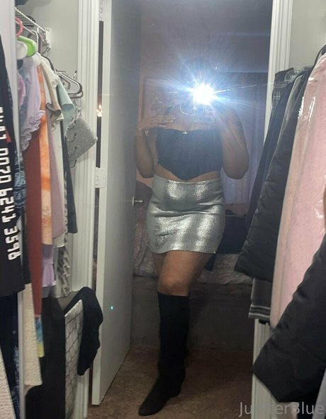 jupiterblue OnlyFans Striptease