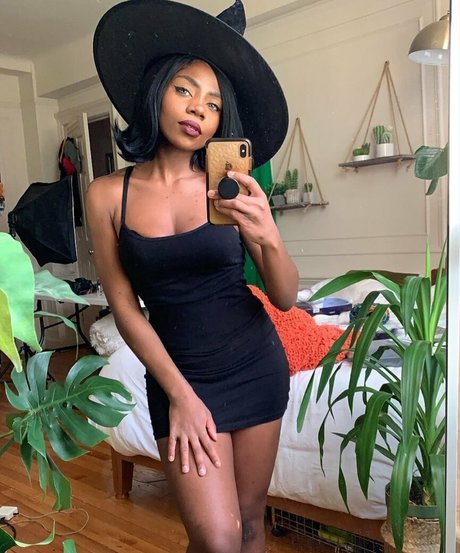 egirls OnlyFans explizite Inhalte