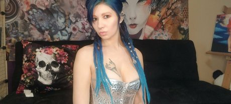 empressming OnlyFans nackte Brüste