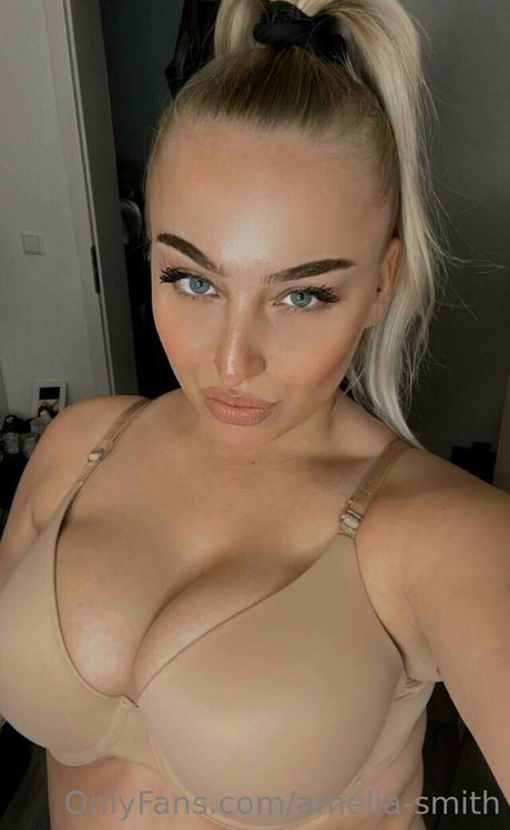 amelia smith NurlyFans-Pornos