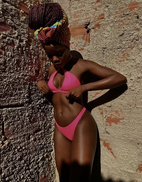 Clara Moneke OnlyFans Nacktbilder geleakt