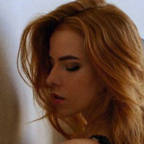 elizaveta bond OnlyFans Nacktbilder