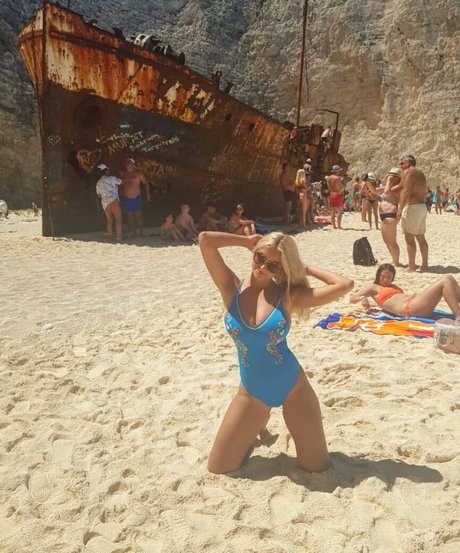 Andreea Ungur Nacktbilder von OnlyFans geleakt