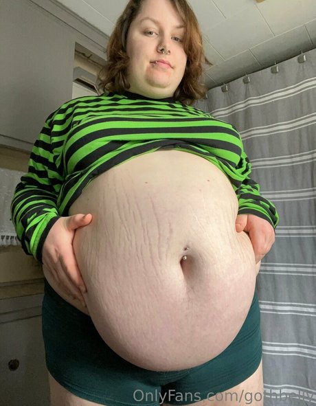 gothbelly OnlyFans Nacktbilder geleakt