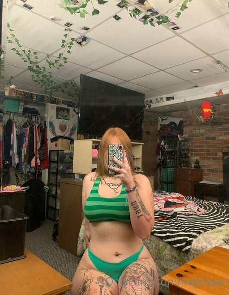 kegroxan Model OnlyFans Foto