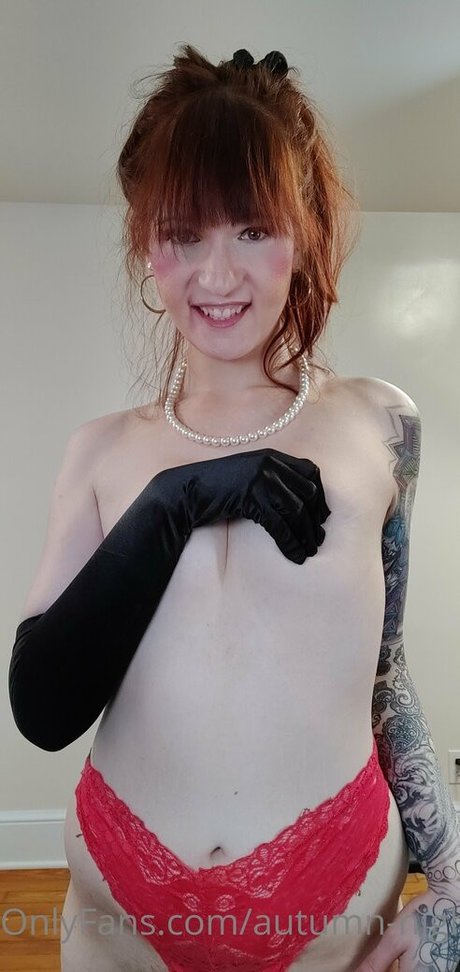 autumn nights Nacktbilder von OnlyFans