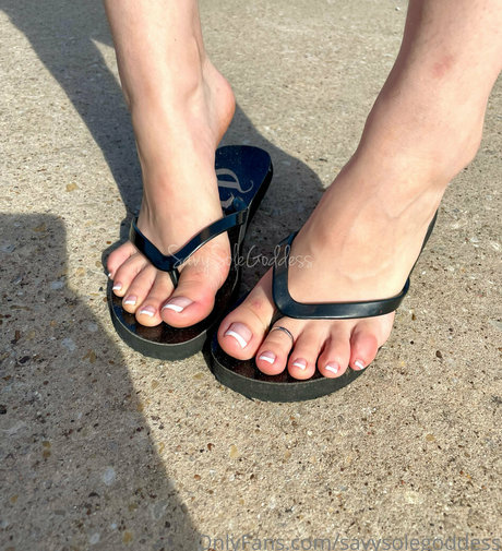 savysolegoddess OnlyFans-Leak