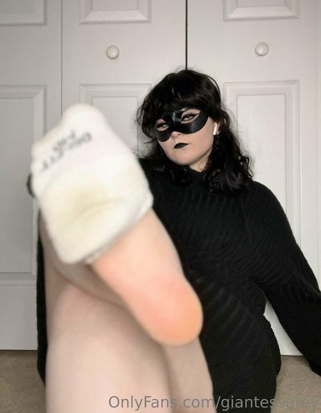 giantessgrey Nackt auf OnlyFans Leak