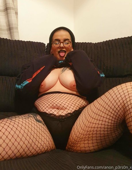 little m0th OnlyFans Nacktbilder